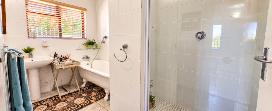 6 Bedroom Property for Sale in Franskraal Western Cape